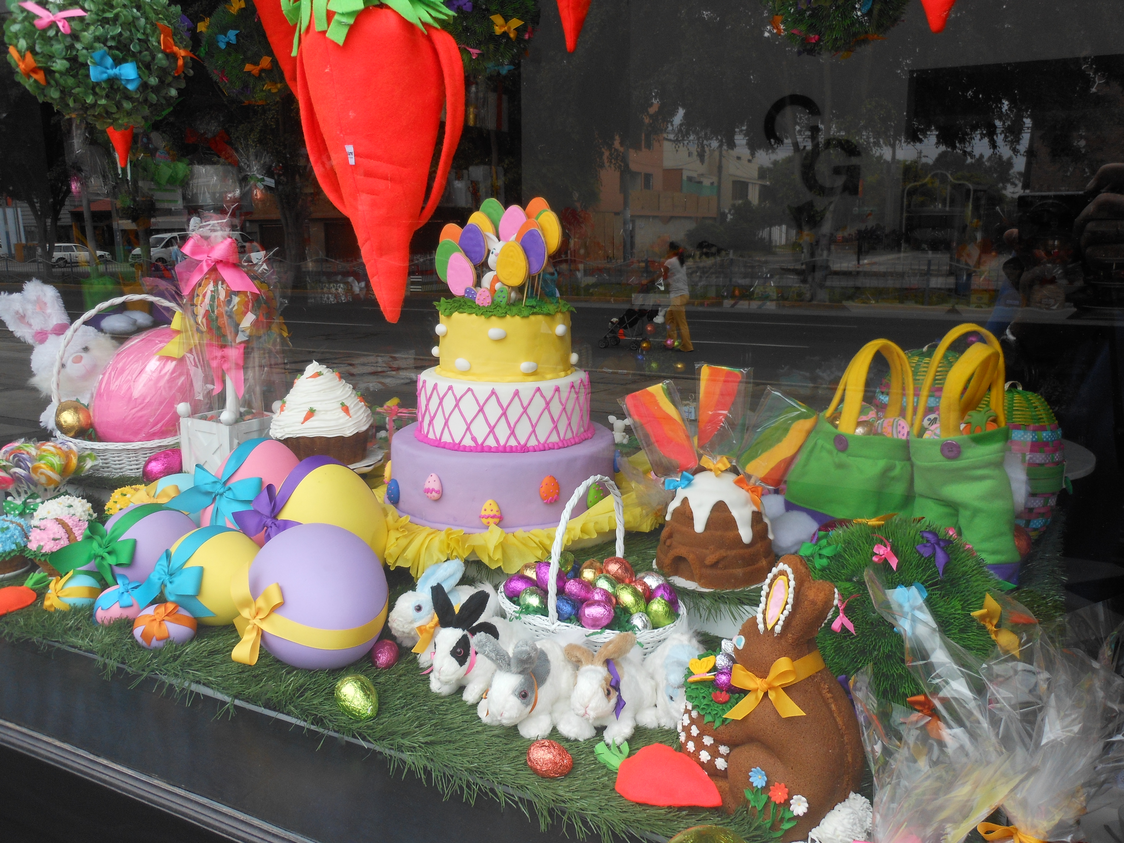Easter Display Pictures 23